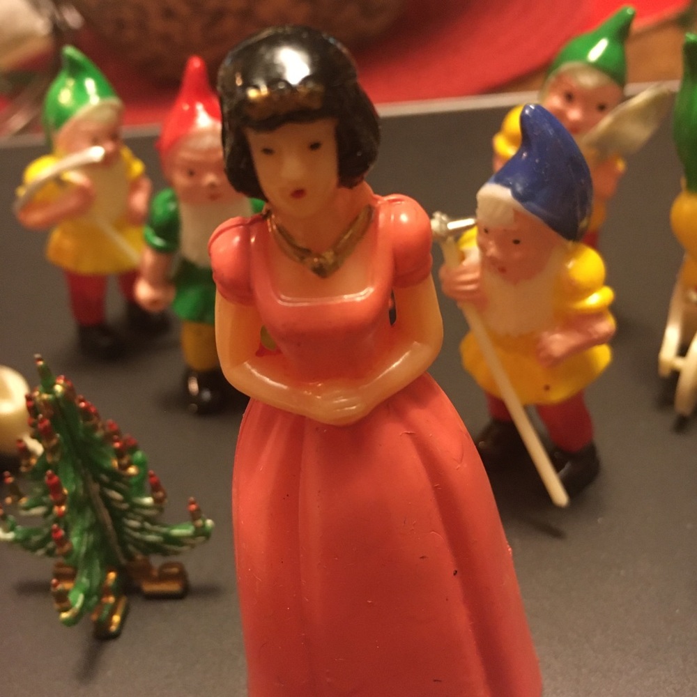 Vintage Snow White & Seven Dwarves Cake Topper Set